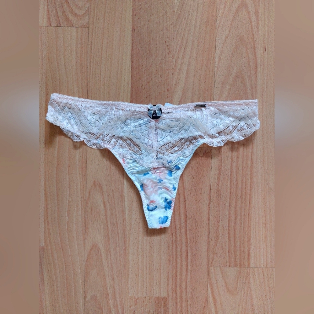Brand New - 🌹 La Vie en Rose 🌹 Pretty Floral Panty 🌸